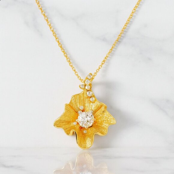 "Maelynn" Gold Floral Necklace - Picture 1 of 3